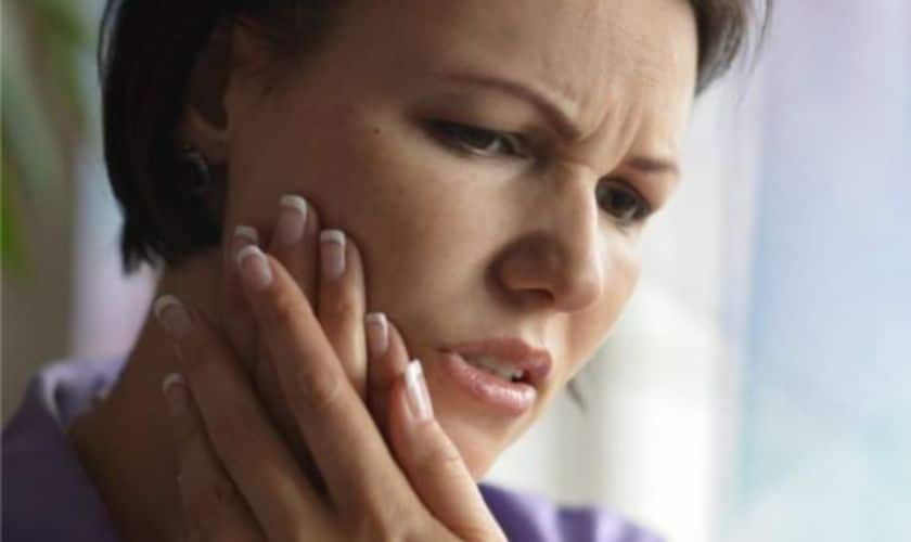 Can-Swollen-Lymph-Nodes-Be-Brought-On-By-Dental-Issues