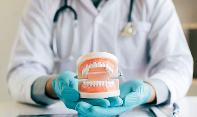 What to Expect from New Dentures