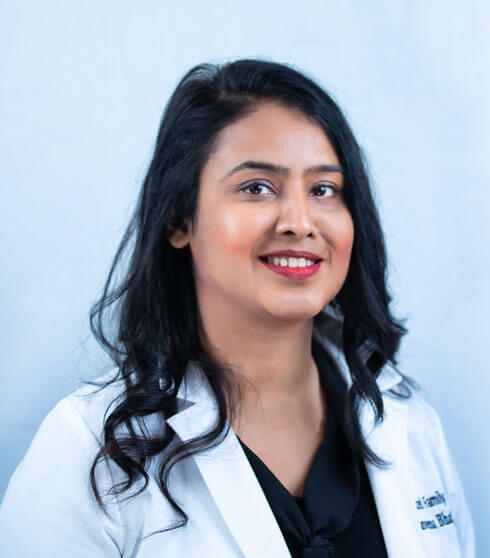 Meet Dr. Praveena Bhat, Dentist in Nashua at Advanced Family Dentistry Nashua